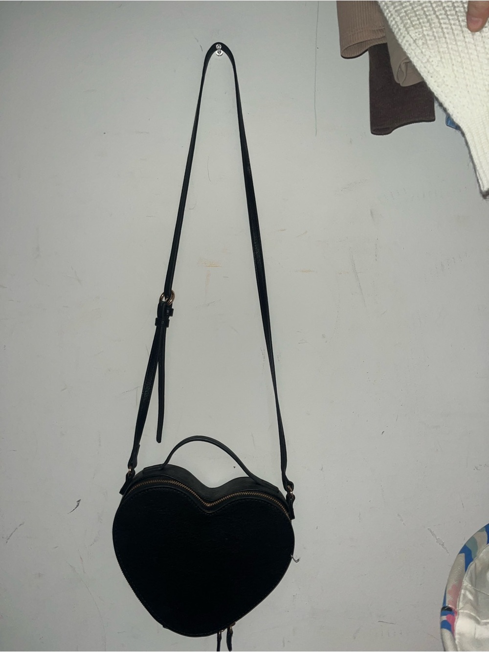 Black Heart-Shaped Crossbody Bag - Unbranded